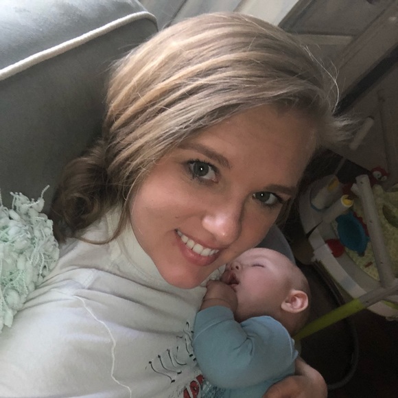 Meet your Posher, Lexi - Picture 1 of 1